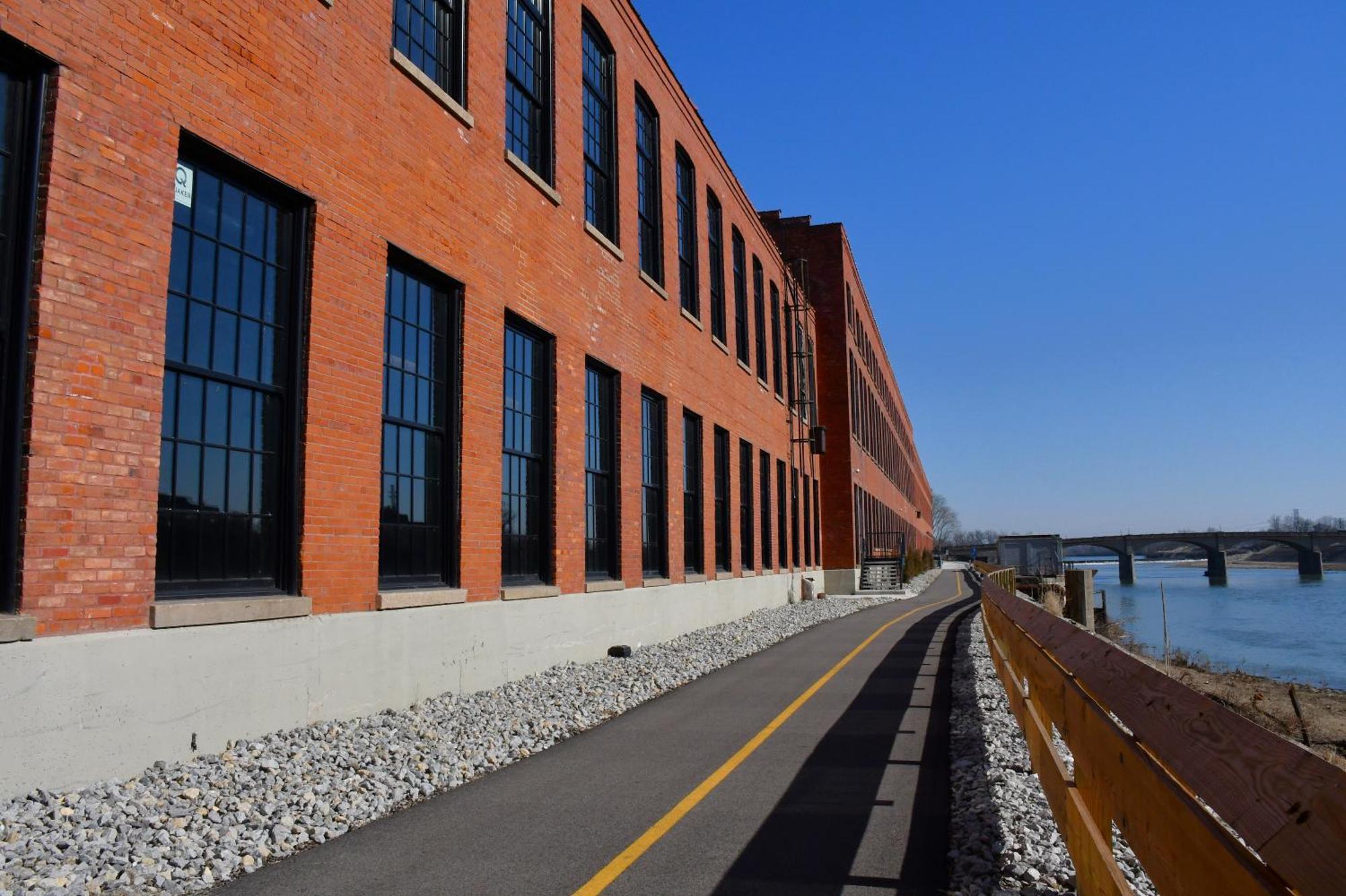 The Warehouse Hotel At Champion Mill Hamilton Exterior photo